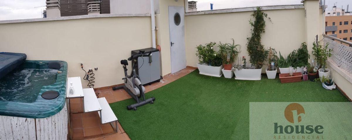 For sale of penthouse in Córdoba