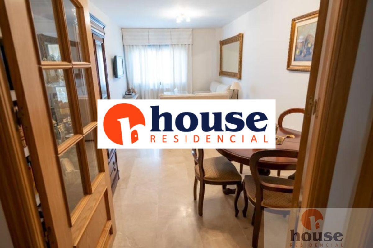 For sale of flat in Córdoba