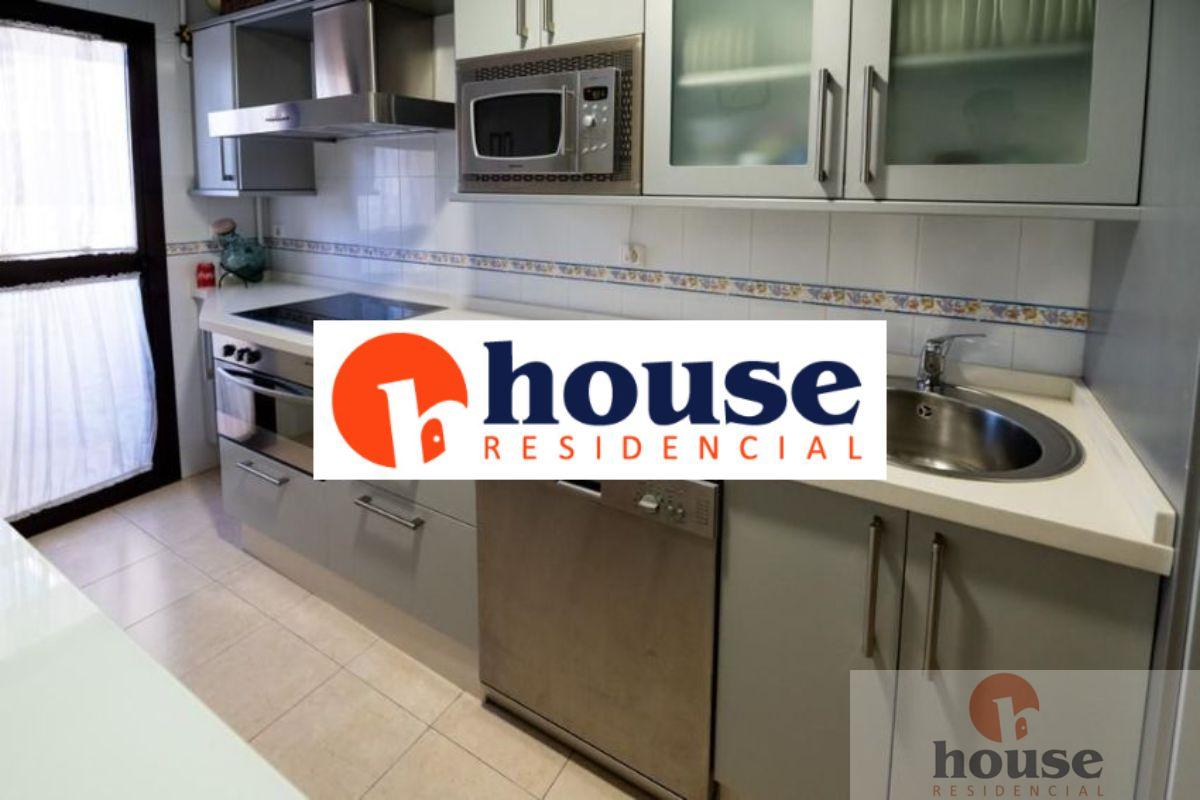 For sale of flat in Córdoba