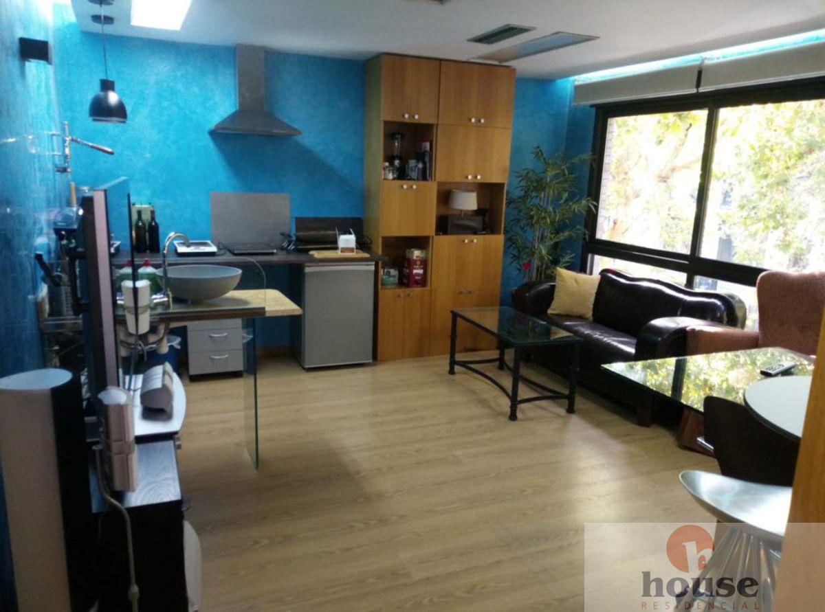 For sale of apartment in Córdoba