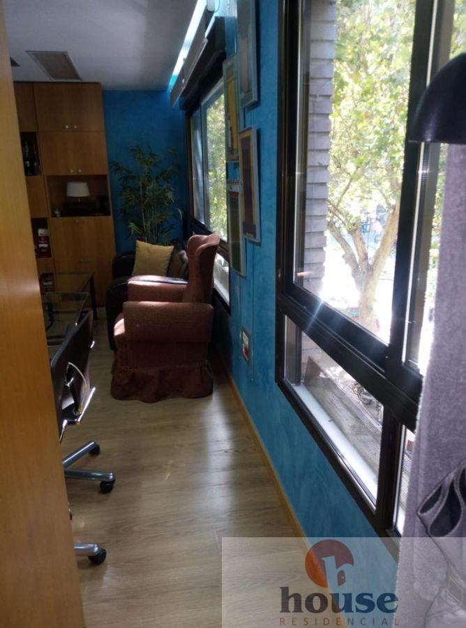 For sale of apartment in Córdoba