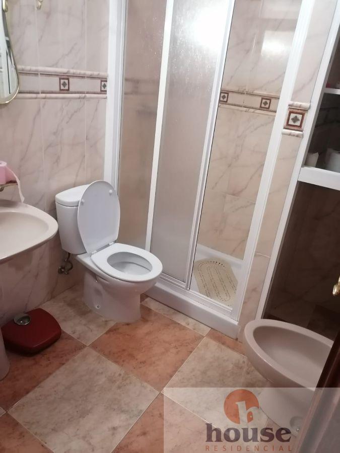 For sale of flat in Córdoba