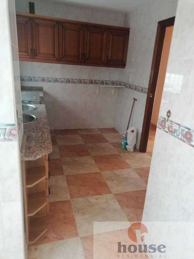 For sale of flat in Córdoba