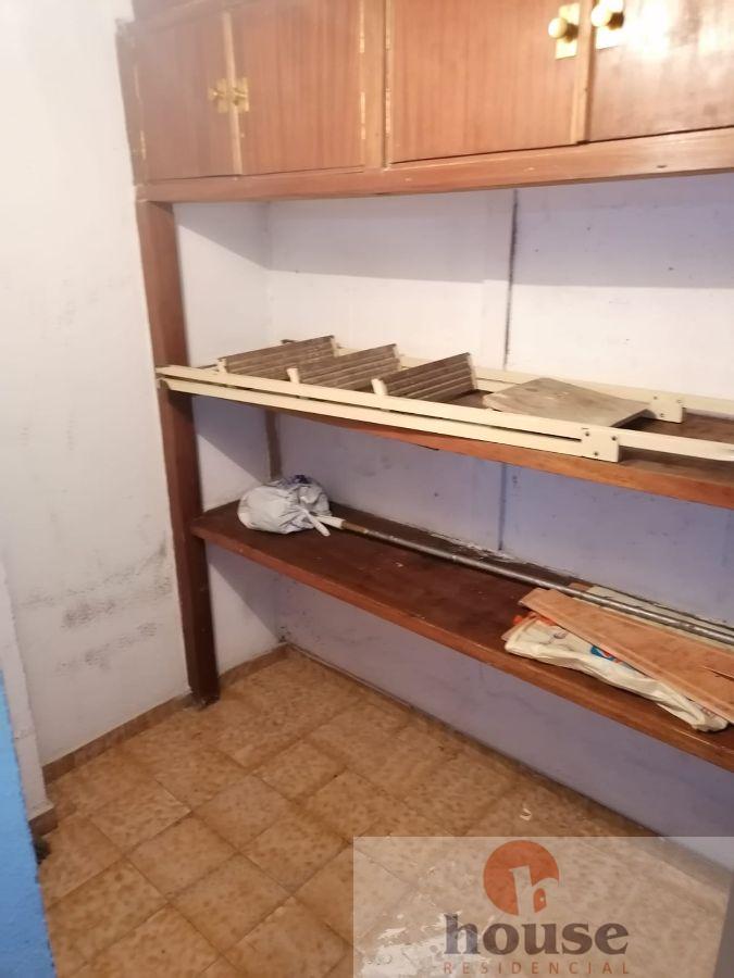 For sale of flat in Córdoba