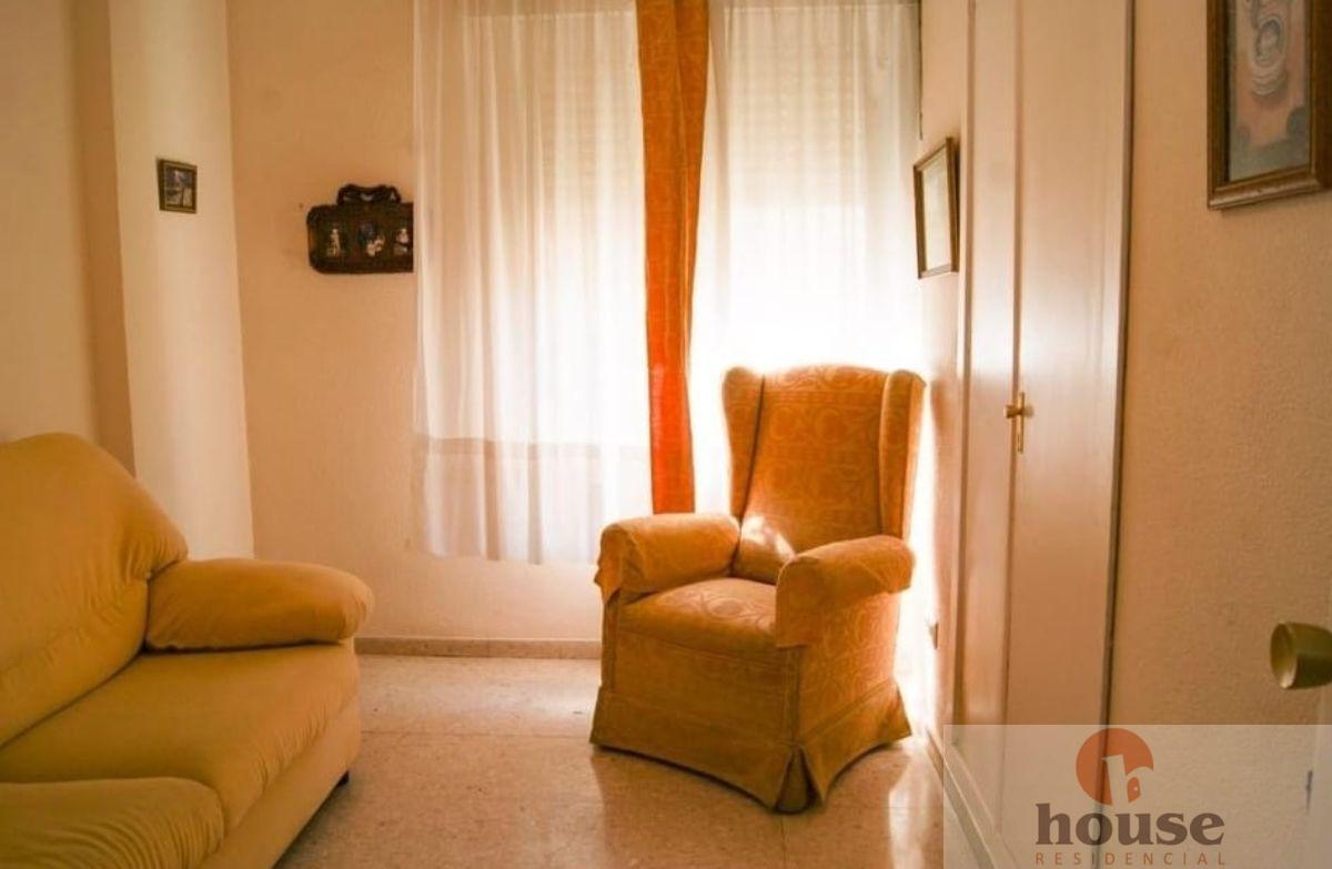 For sale of flat in Córdoba