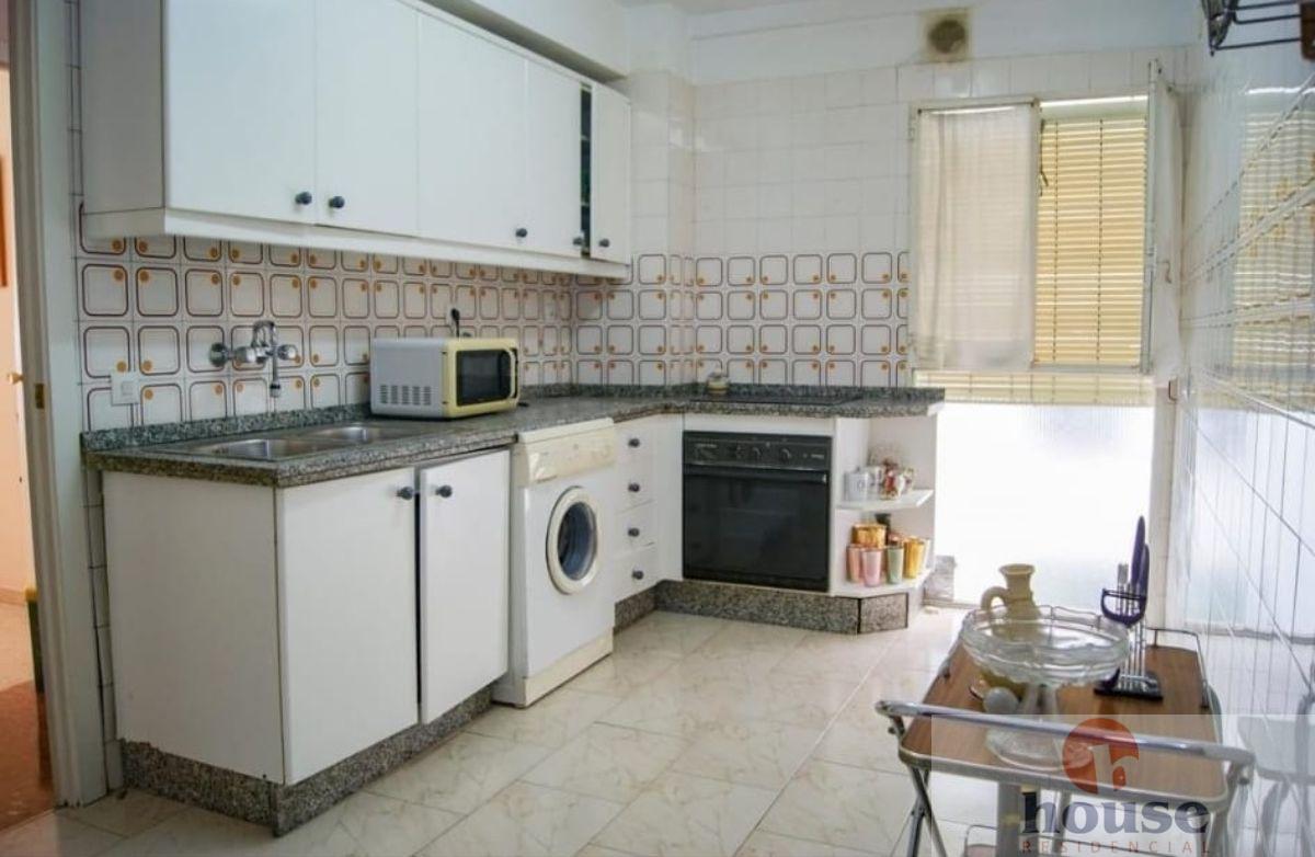 For sale of flat in Córdoba