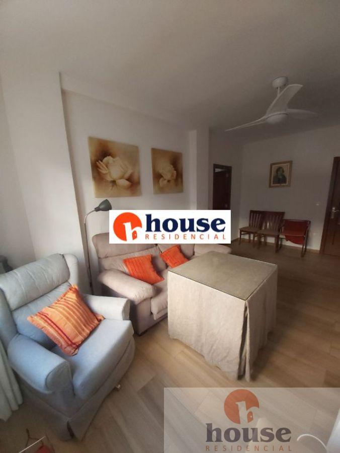For sale of flat in Córdoba