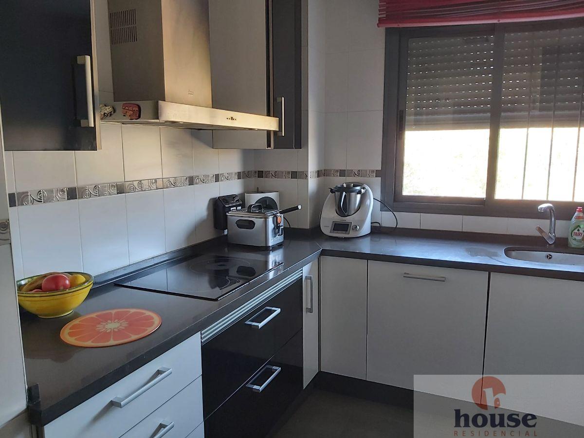 For sale of flat in Córdoba