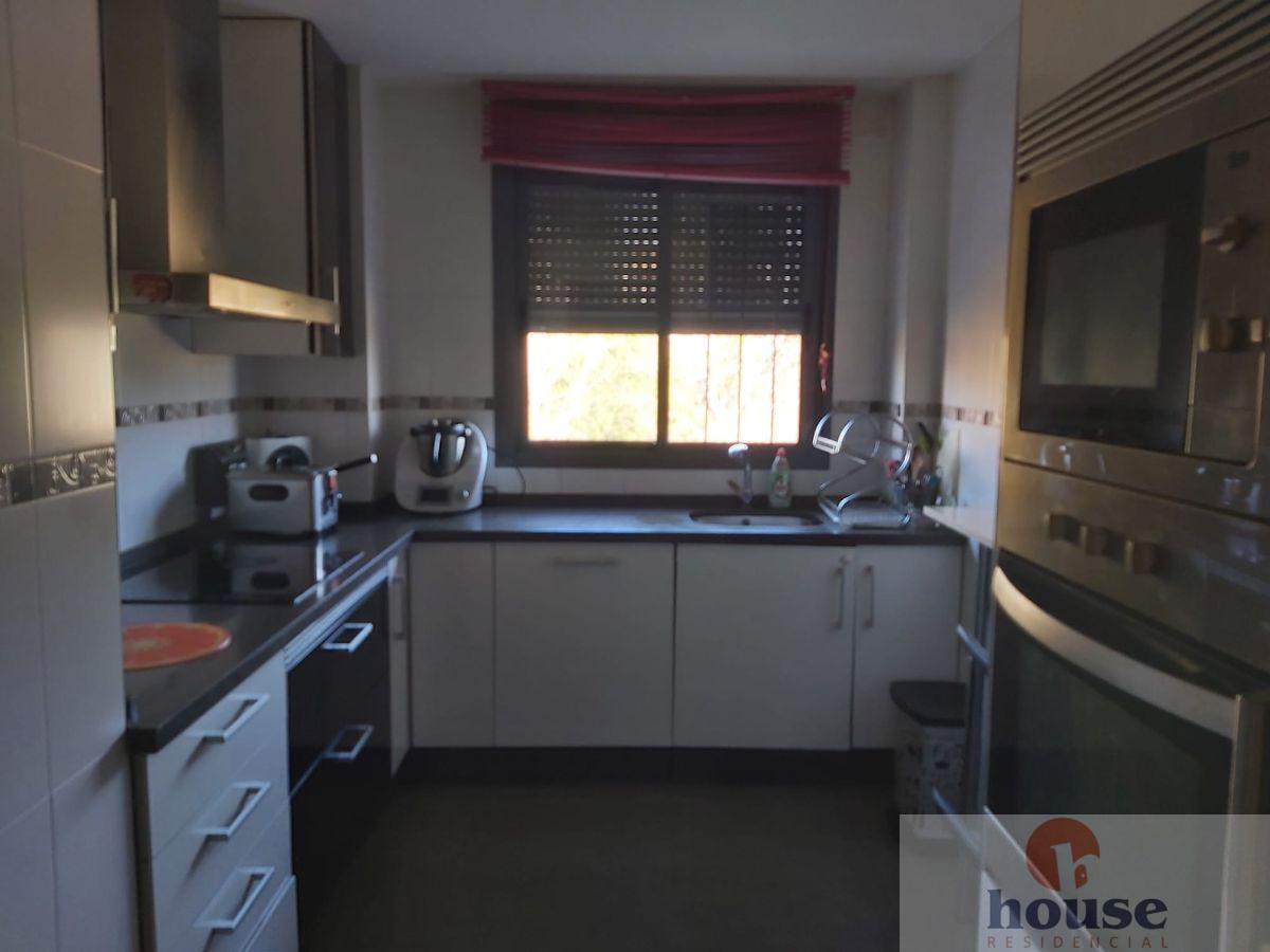 For sale of flat in Córdoba