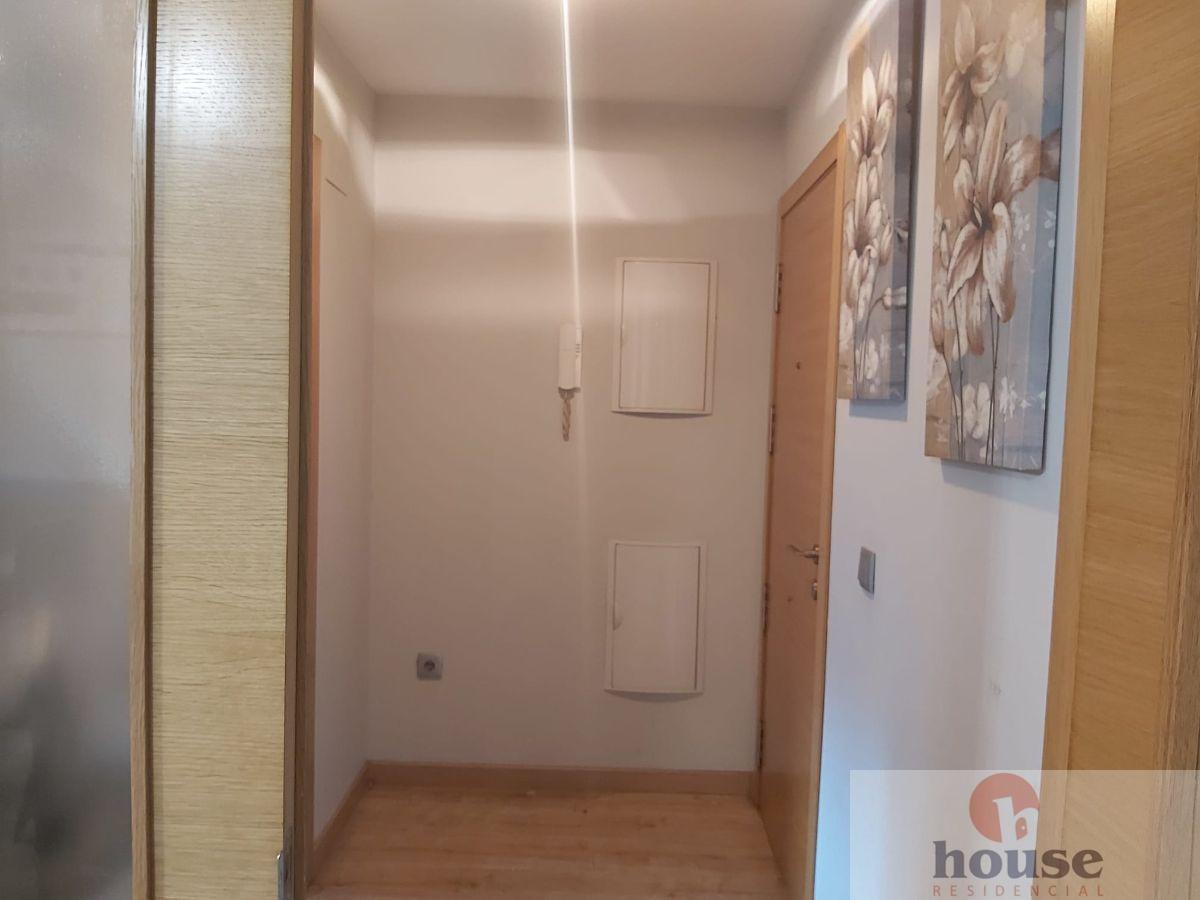 For sale of flat in Córdoba