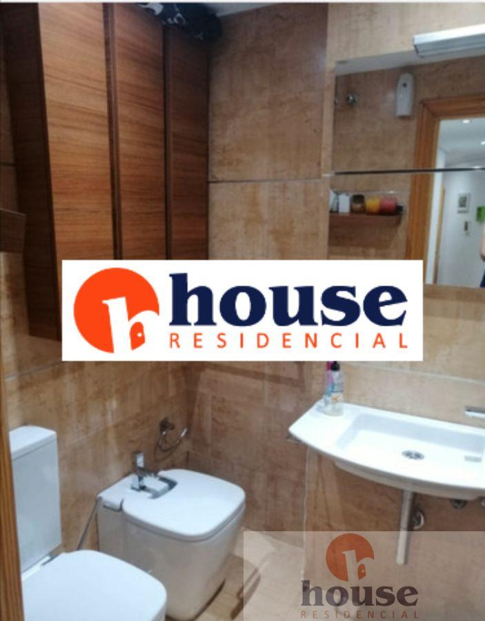 For sale of flat in Córdoba