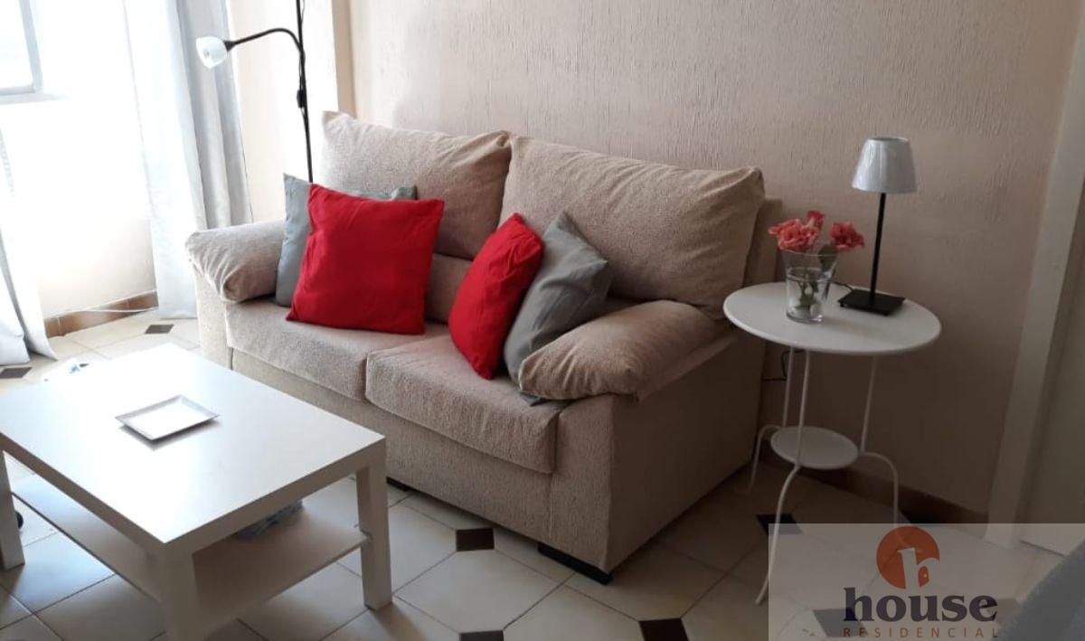 For sale of flat in Córdoba