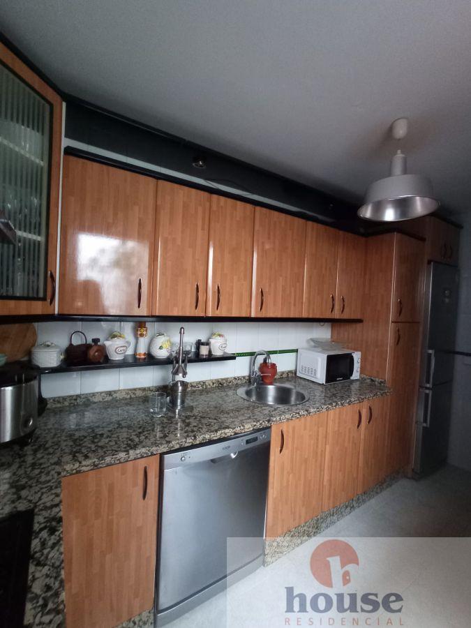 For sale of flat in Córdoba