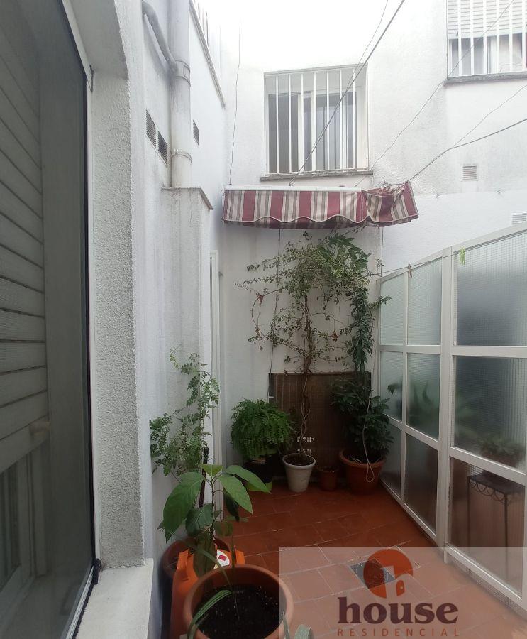 For sale of flat in Córdoba