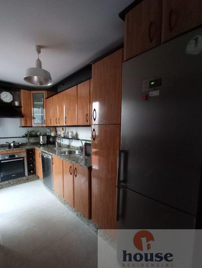 For sale of flat in Córdoba