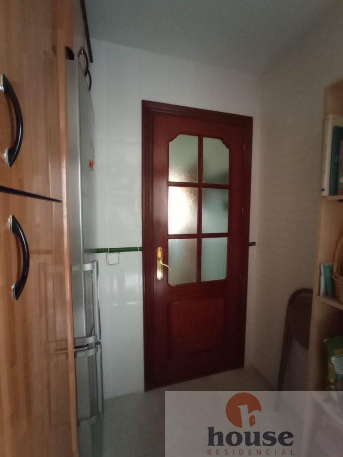 For sale of flat in Córdoba