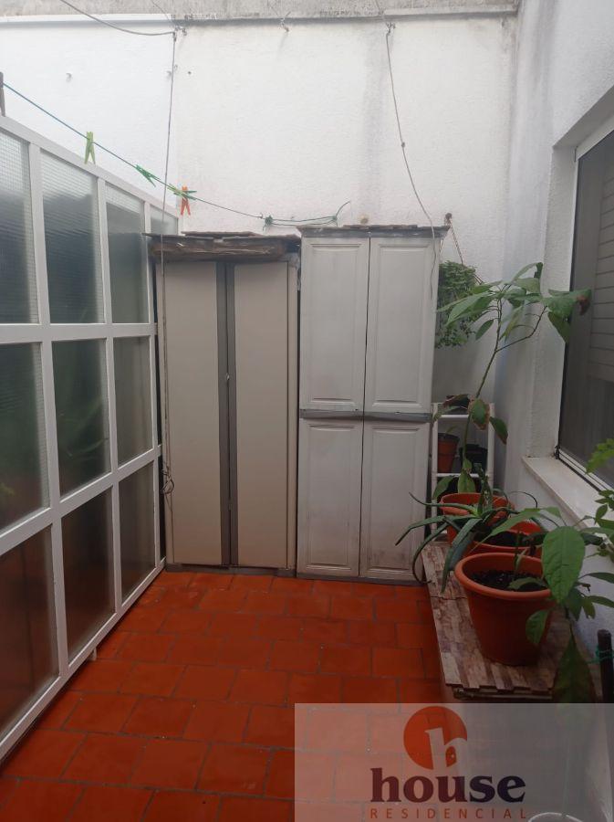 For sale of flat in Córdoba