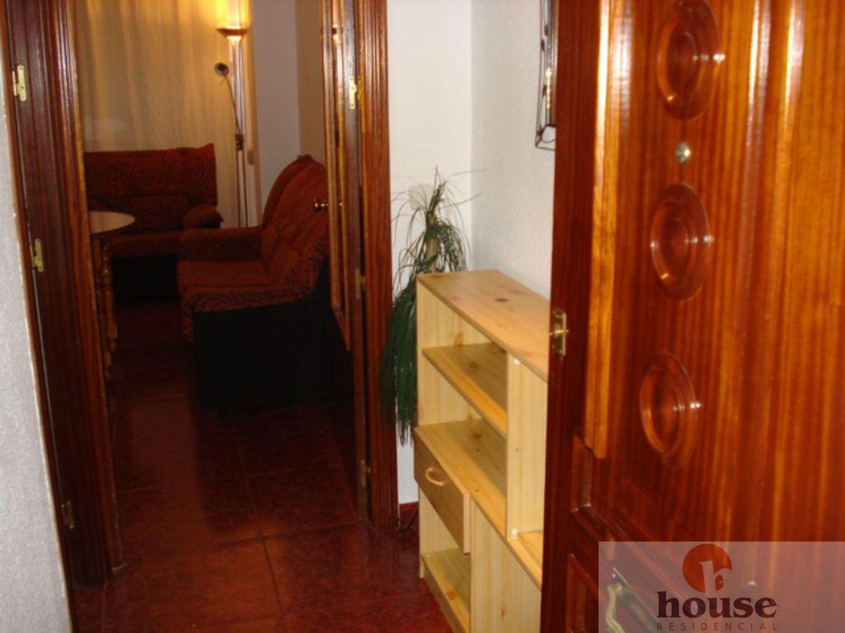 For sale of flat in Córdoba