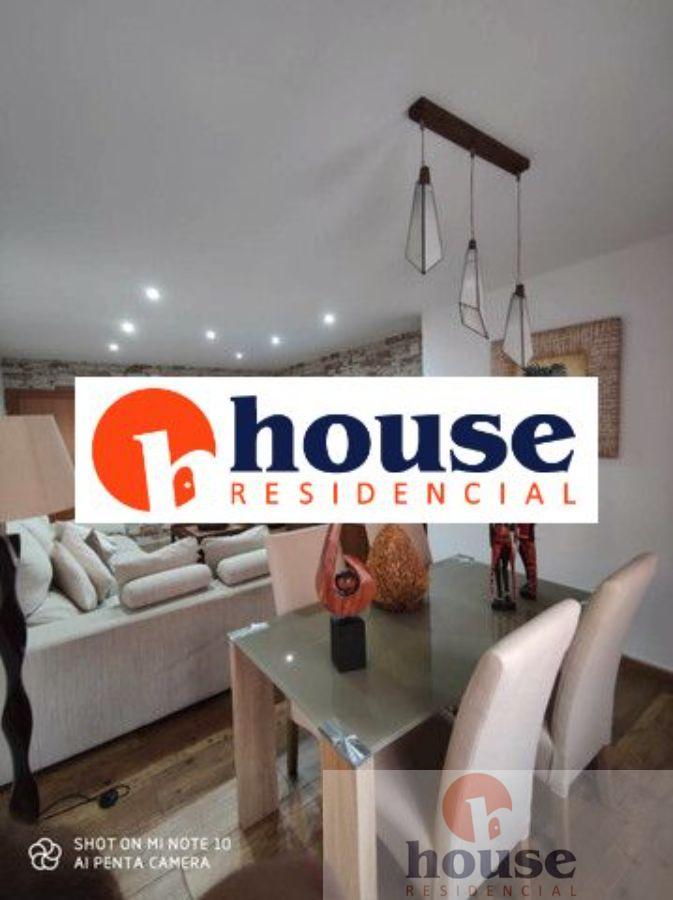 For sale of flat in Córdoba