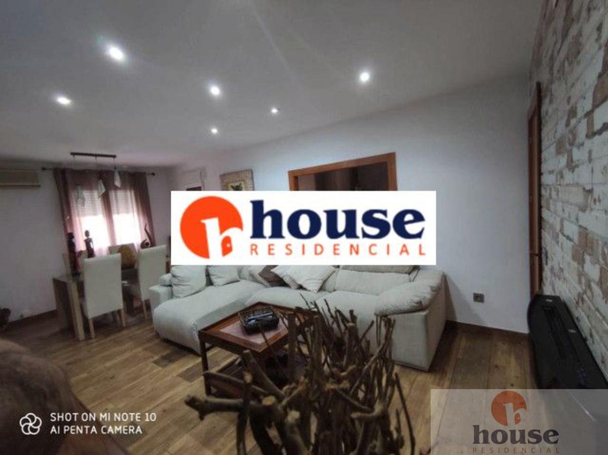 For sale of flat in Córdoba