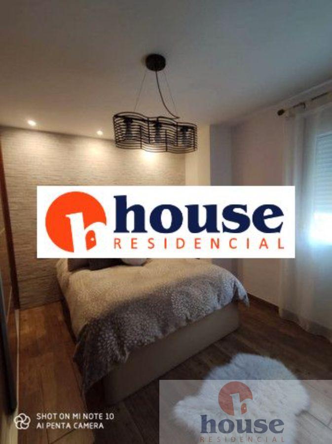 For sale of flat in Córdoba