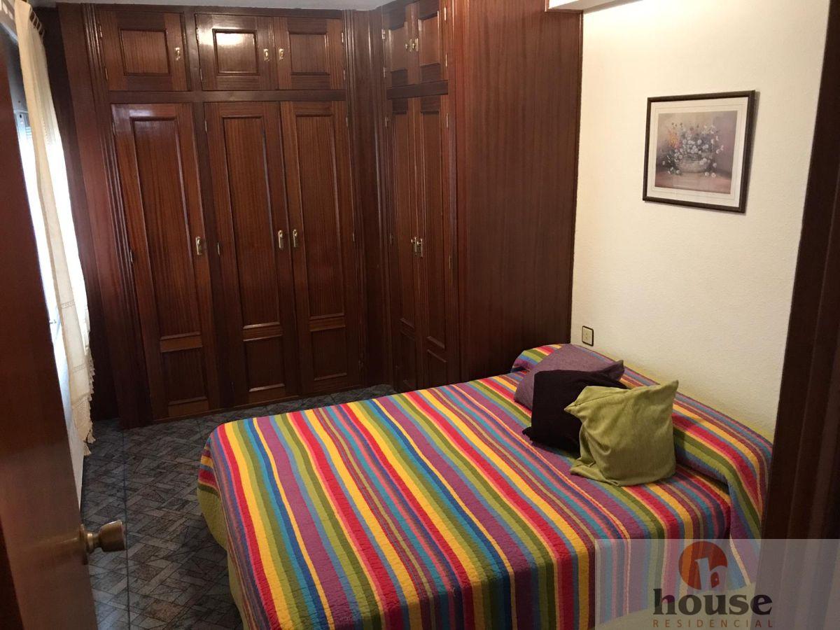 For sale of flat in Córdoba