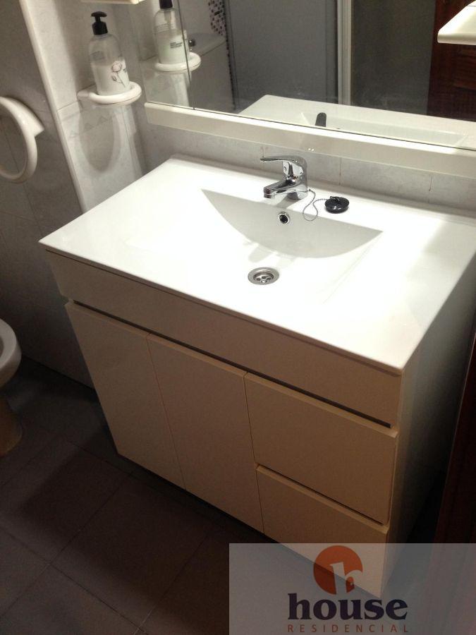 For sale of flat in Córdoba