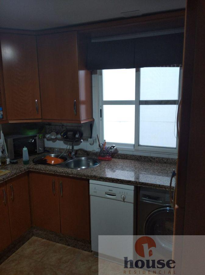 For sale of flat in Córdoba