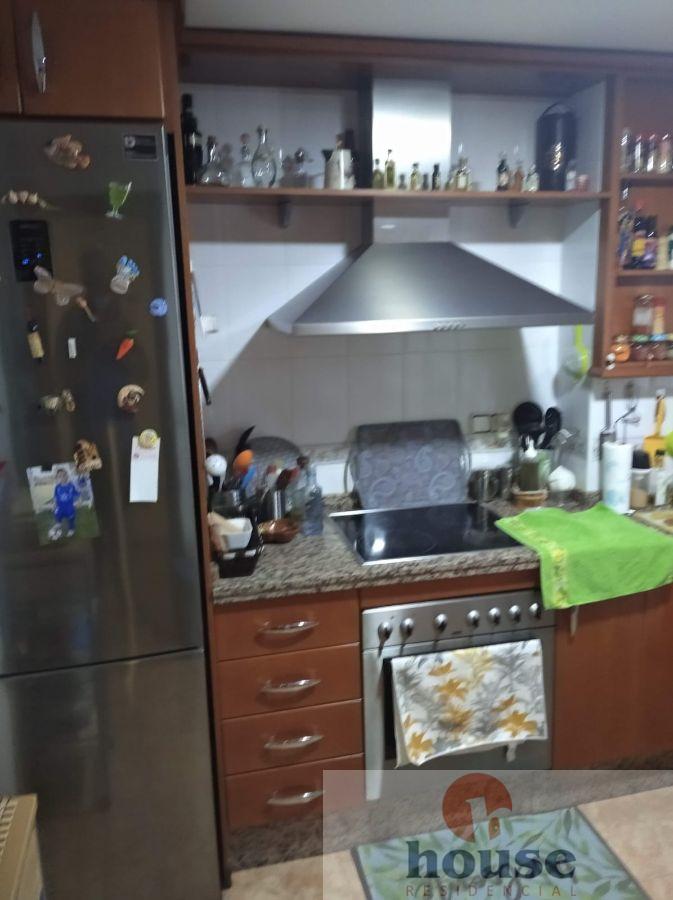 For sale of flat in Córdoba