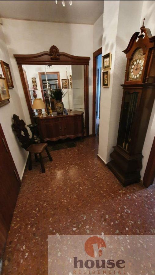 For sale of flat in Córdoba
