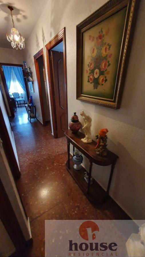 For sale of flat in Córdoba