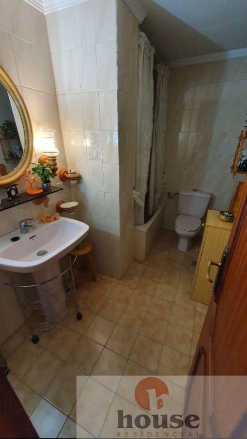 For sale of flat in Córdoba