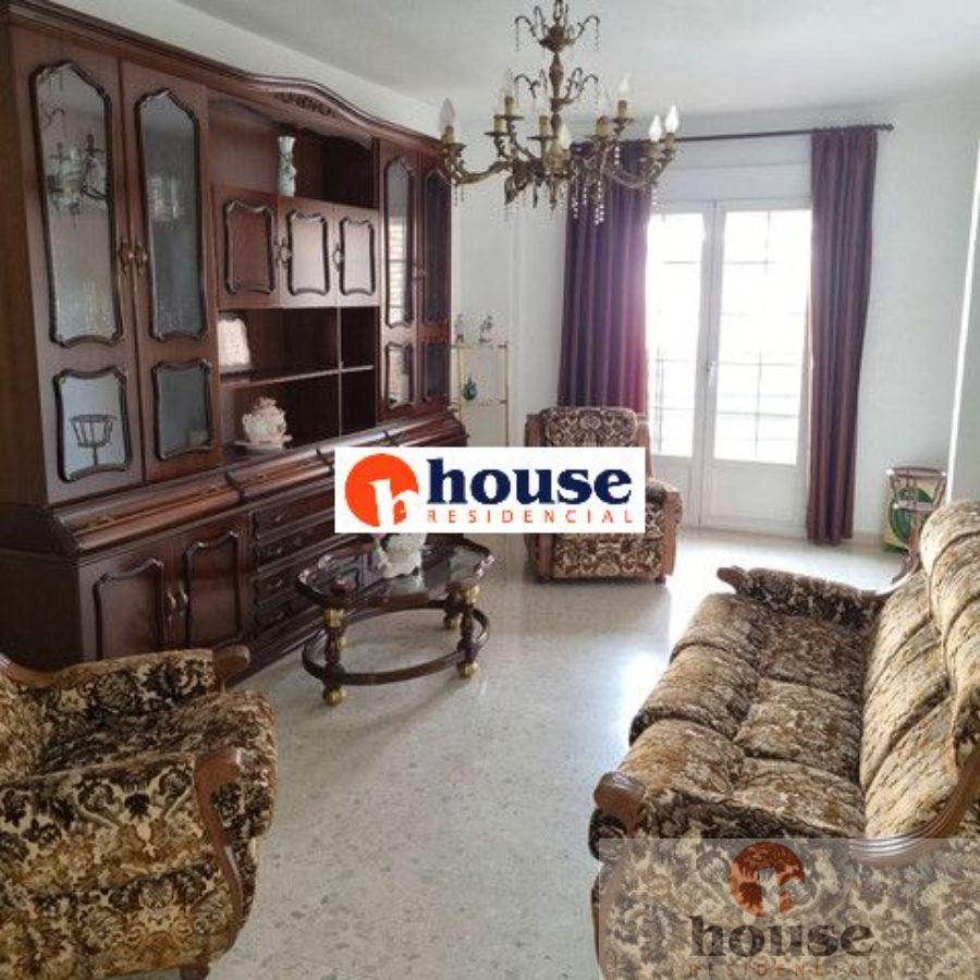 For sale of flat in Córdoba