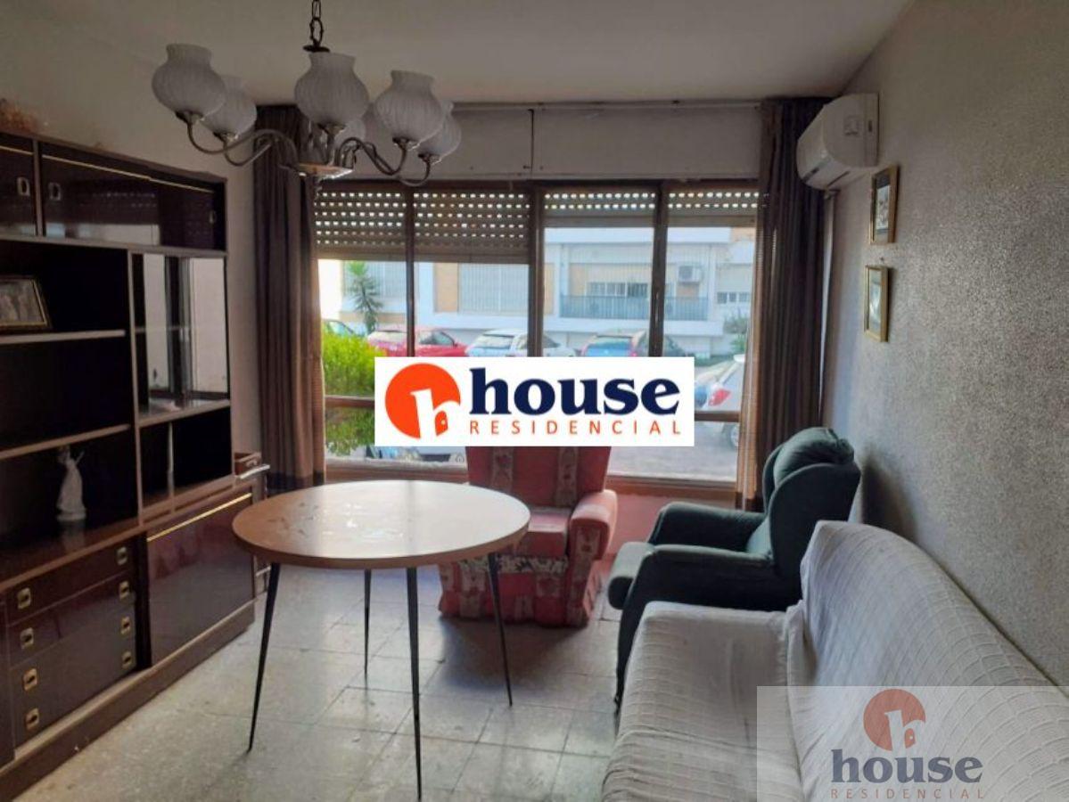 For sale of flat in Córdoba