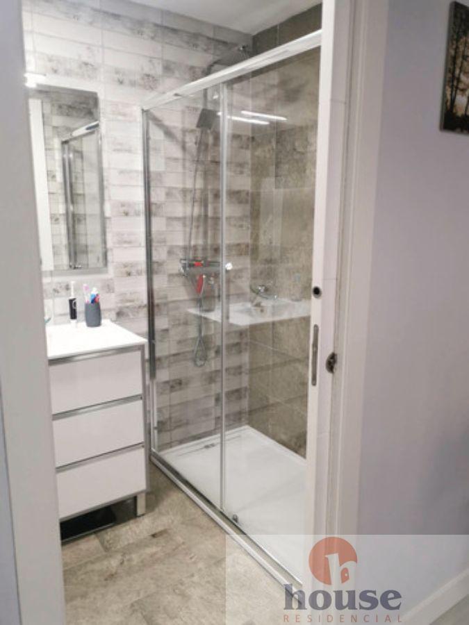 For sale of flat in Córdoba