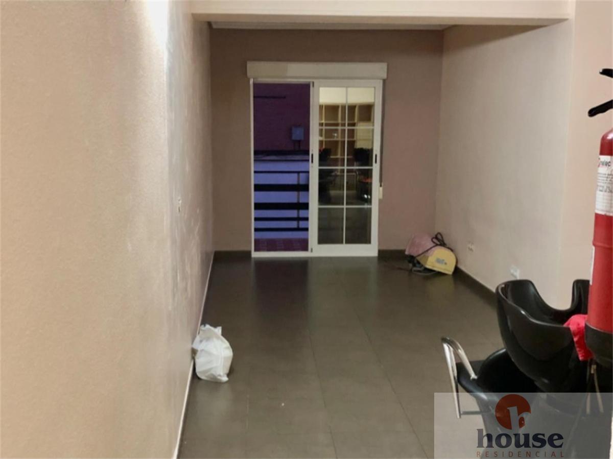 For sale of flat in Córdoba