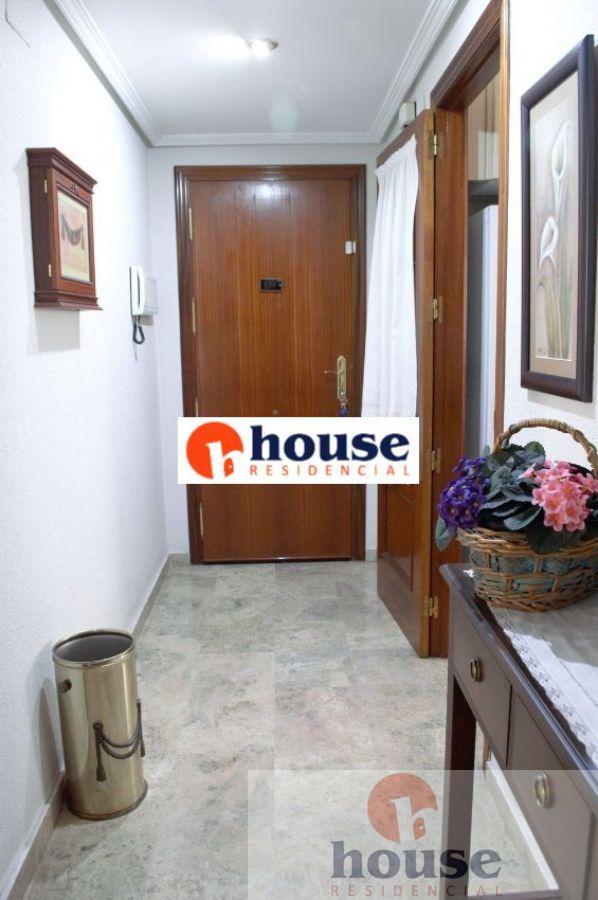 For sale of flat in Córdoba