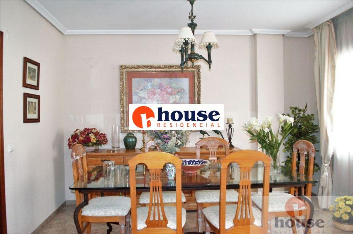 For sale of flat in Córdoba