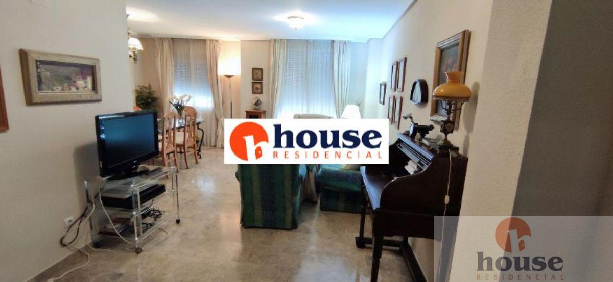 For sale of flat in Córdoba