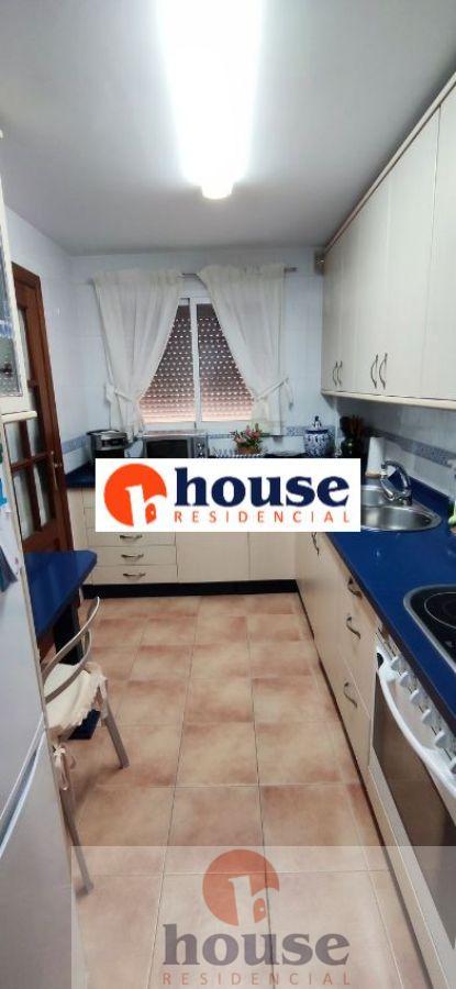 For sale of flat in Córdoba
