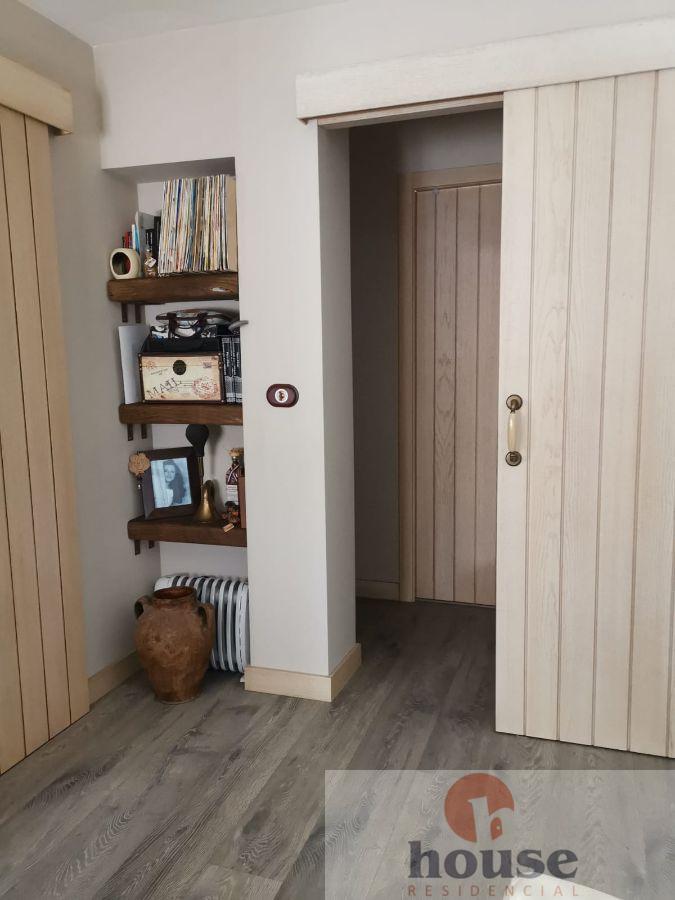 For sale of flat in Córdoba
