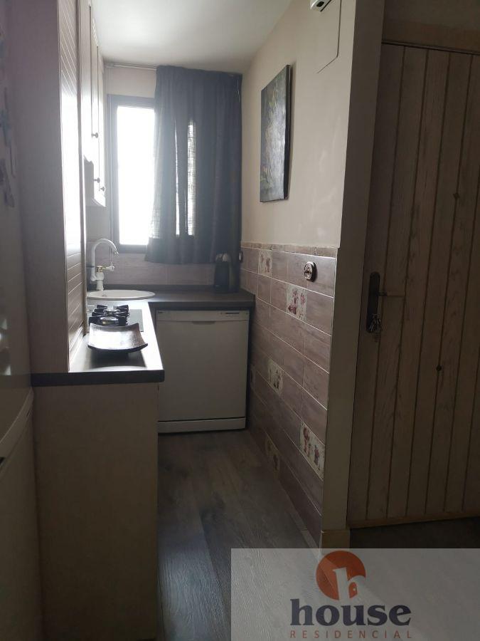 For sale of flat in Córdoba