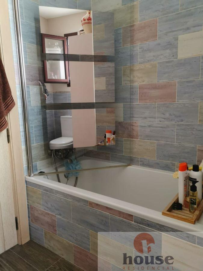 For sale of flat in Córdoba
