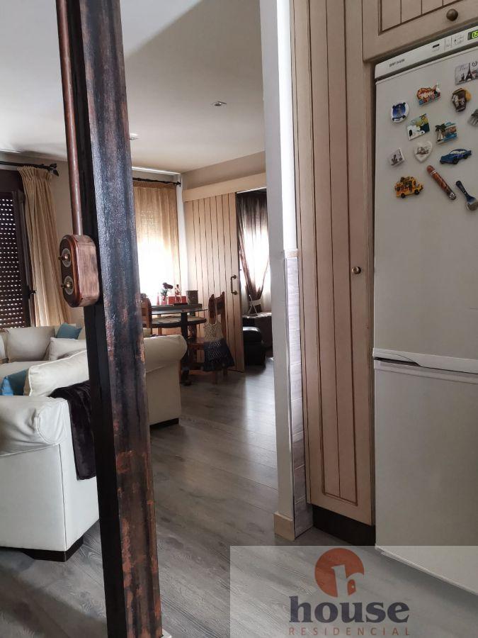 For sale of flat in Córdoba