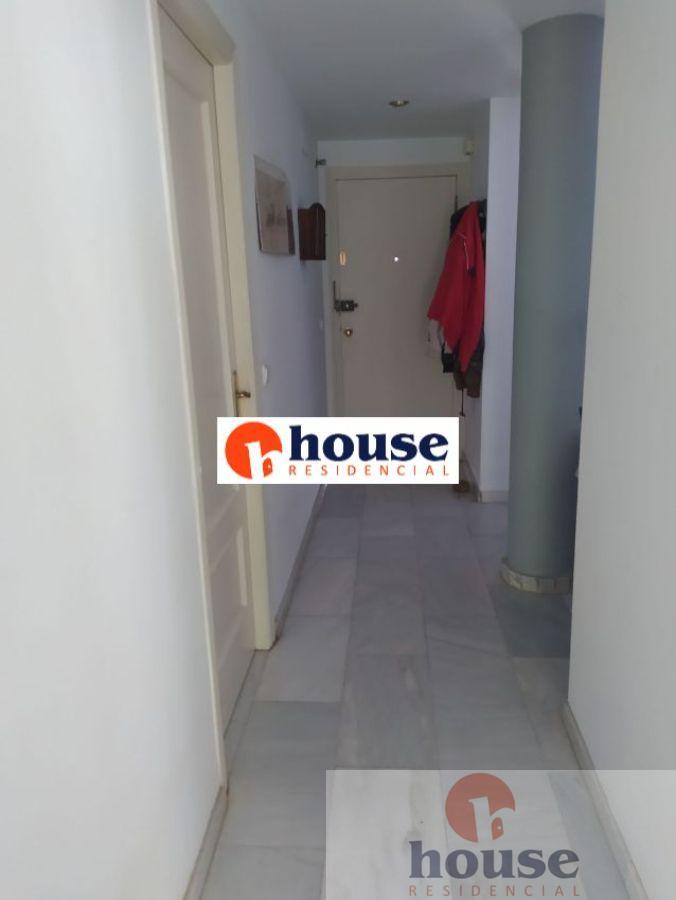 For sale of flat in Córdoba