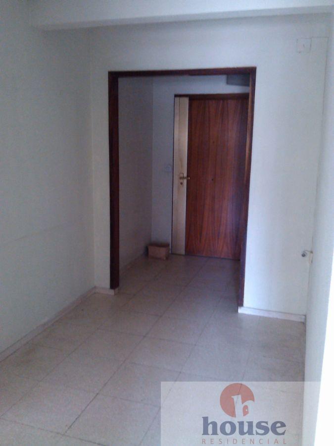 For sale of flat in Córdoba