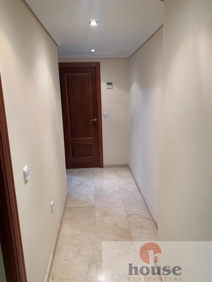 For sale of flat in Córdoba