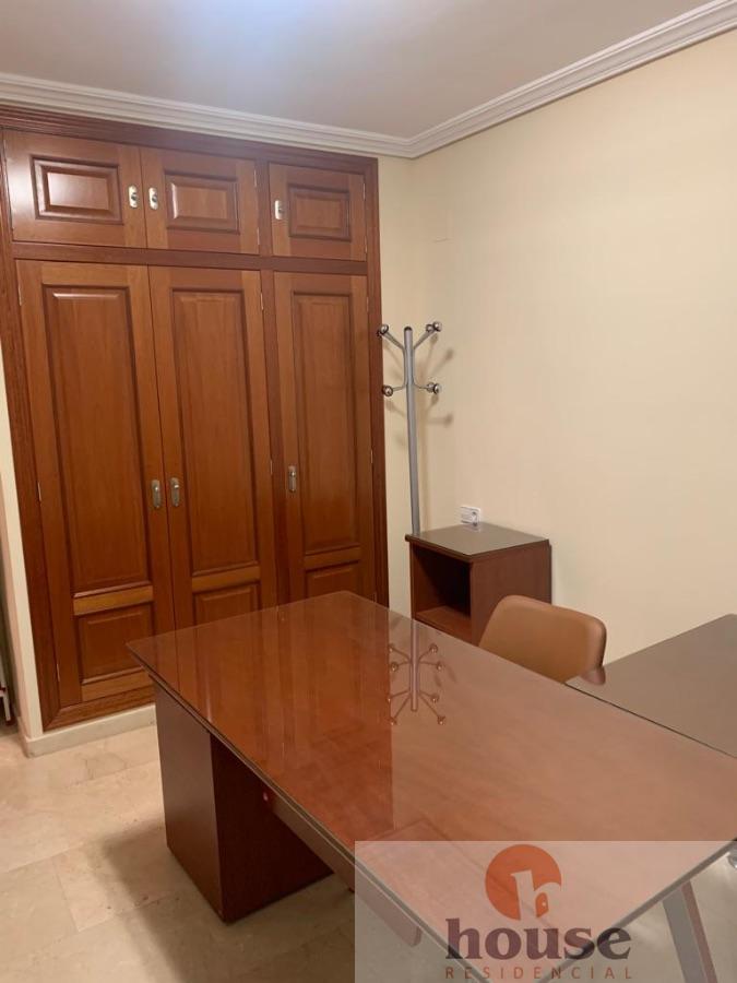 For sale of flat in Córdoba