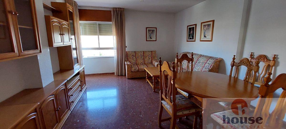 For sale of flat in Córdoba