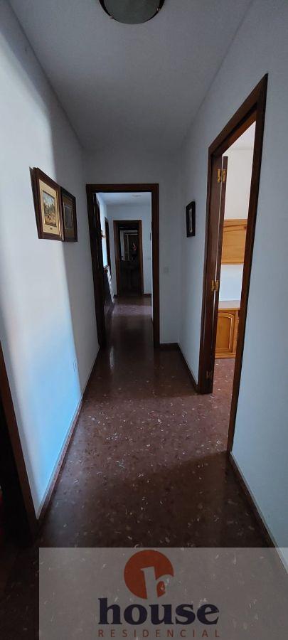 For sale of flat in Córdoba